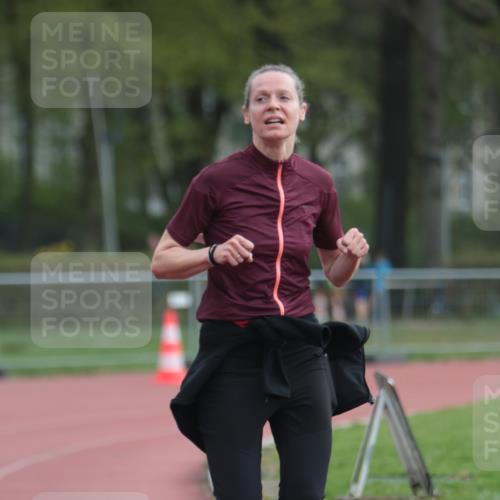 13.04.2025 - Hammer Lauf A. Gomolzig http://msf.ph/oto/7657785 13.04.2025 10:15:28 Ziel 149, 1147 meine-sportfotos.de
