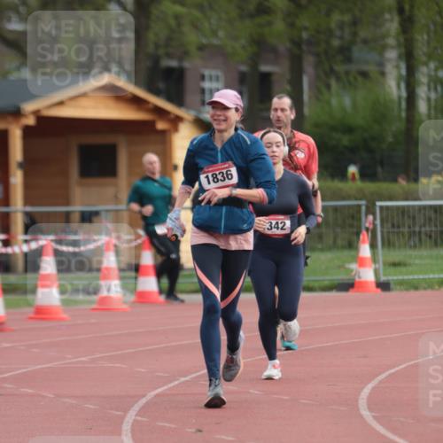 13.04.2025 - Hammer Lauf A. Gomolzig http://msf.ph/oto/7657798 13.04.2025 10:15:37 Ziel 323, 1323, 1342, 1836 meine-sportfotos.de