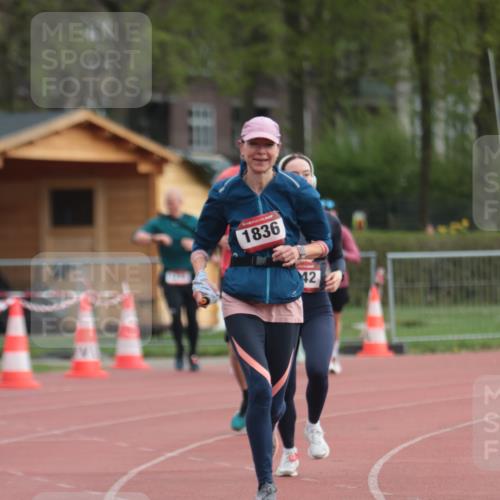 13.04.2025 - Hammer Lauf A. Gomolzig http://msf.ph/oto/7657803 13.04.2025 10:15:38 Ziel 323, 1323, 1342, 1836 meine-sportfotos.de