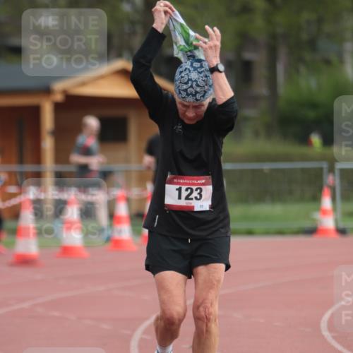 13.04.2025 - Hammer Lauf A. Gomolzig http://msf.ph/oto/7657915 13.04.2025 10:16:08 Ziel 123, 1314 meine-sportfotos.de