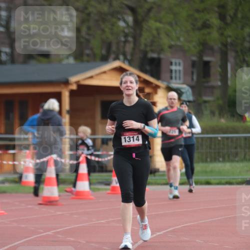 13.04.2025 - Hammer Lauf A. Gomolzig http://msf.ph/oto/7657942 13.04.2025 10:16:11 Ziel 725, 1314 meine-sportfotos.de