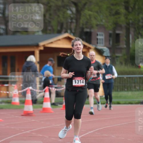 13.04.2025 - Hammer Lauf A. Gomolzig http://msf.ph/oto/7657945 13.04.2025 10:16:12 Ziel 725, 1314 meine-sportfotos.de