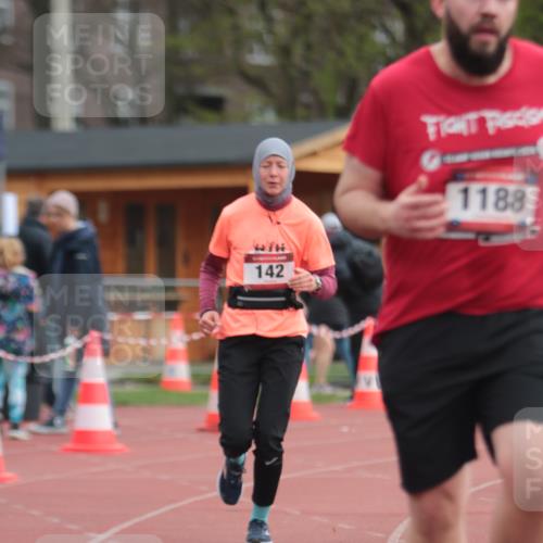 13.04.2025 - Hammer Lauf A. Gomolzig http://msf.ph/oto/7657980 13.04.2025 10:16:26 Ziel 142, 1188 meine-sportfotos.de