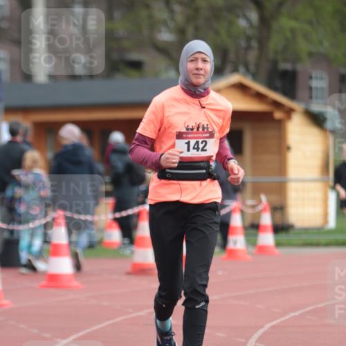 13.04.2025 - Hammer Lauf A. Gomolzig http://msf.ph/oto/7657990 13.04.2025 10:16:28 Ziel 142 meine-sportfotos.de