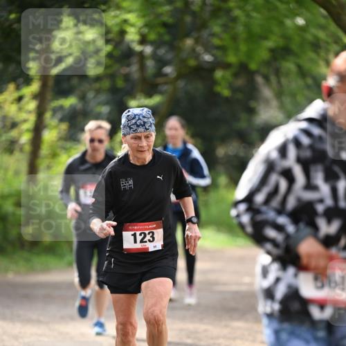 13.04.2025 - Hammer Lauf Dr. Thomas Lammeyer http://msf.ph/oto/7658016 13.04.2025 10:45:09 Laufen 15, 123, 55 meine-sportfotos.de