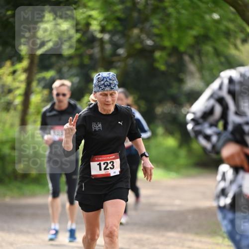 13.04.2025 - Hammer Lauf Dr. Thomas Lammeyer http://msf.ph/oto/7658018 13.04.2025 10:45:10 Laufen 15, 123, 55 meine-sportfotos.de