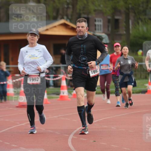 13.04.2025 - Hammer Lauf A. Gomolzig http://msf.ph/oto/7658065 13.04.2025 10:17:03 Ziel 348, 365, 368, 573, 1069, 1164, 1932, 1992, 1993 meine-sportfotos.de