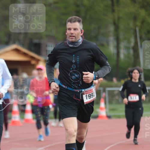13.04.2025 - Hammer Lauf A. Gomolzig http://msf.ph/oto/7658071 13.04.2025 10:17:06 Ziel 348, 573, 1069, 1164, 1932, 1992, 1993 meine-sportfotos.de