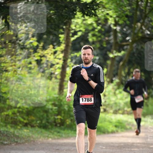 13.04.2025 - Hammer Lauf Dr. Thomas Lammeyer http://msf.ph/oto/7658078 13.04.2025 10:45:20 Laufen 15, 1788 meine-sportfotos.de