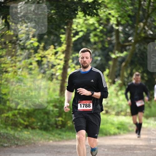 13.04.2025 - Hammer Lauf Dr. Thomas Lammeyer http://msf.ph/oto/7658080 13.04.2025 10:45:20 Laufen 15, 1788 meine-sportfotos.de