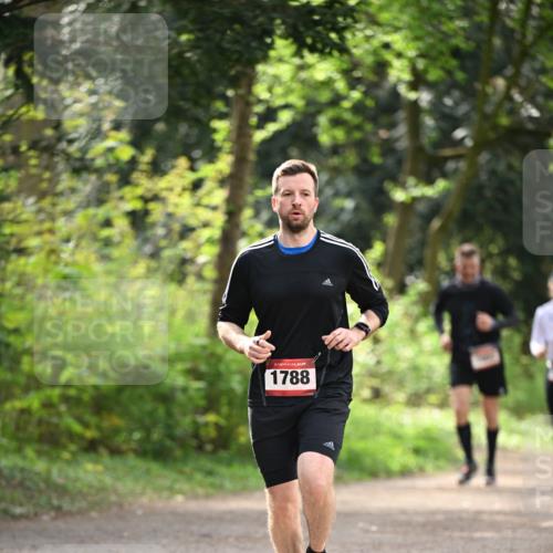 13.04.2025 - Hammer Lauf Dr. Thomas Lammeyer http://msf.ph/oto/7658082 13.04.2025 10:45:20 Laufen 1788 meine-sportfotos.de