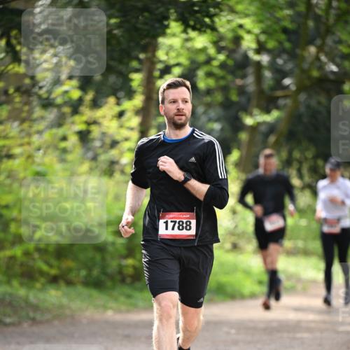 13.04.2025 - Hammer Lauf Dr. Thomas Lammeyer http://msf.ph/oto/7658090 13.04.2025 10:45:21 Laufen 15, 1788 meine-sportfotos.de