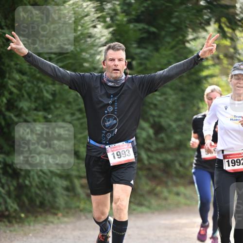 13.04.2025 - Hammer Lauf Dr. Thomas Lammeyer http://msf.ph/oto/7658162 13.04.2025 10:45:28 Laufen 15, 1993, 15, 1992 meine-sportfotos.de