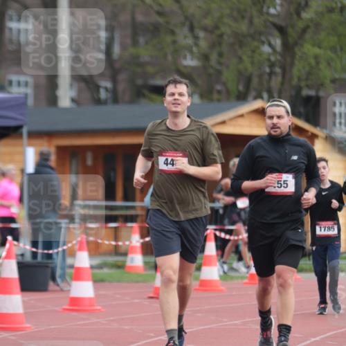 13.04.2025 - Hammer Lauf A. Gomolzig http://msf.ph/oto/7658183 13.04.2025 10:17:49 Ziel 446, 455, 1786, 1788 meine-sportfotos.de