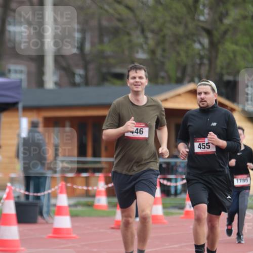 13.04.2025 - Hammer Lauf A. Gomolzig http://msf.ph/oto/7658186 13.04.2025 10:17:49 Ziel 446, 455, 1786, 1788 meine-sportfotos.de