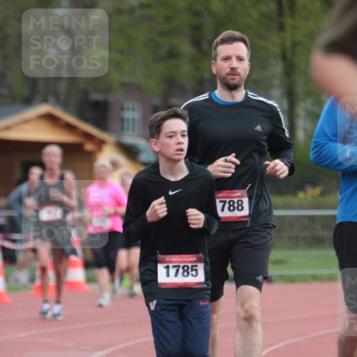 13.04.2025 - Hammer Lauf A. Gomolzig http://msf.ph/oto/7658198 13.04.2025 10:17:54 Ziel 182, 183, 346, 446, 455, 1786, 1788 meine-sportfotos.de