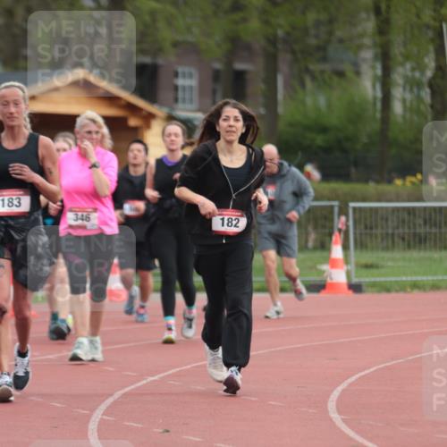 13.04.2025 - Hammer Lauf A. Gomolzig http://msf.ph/oto/7658209 13.04.2025 10:17:58 Ziel 182, 183, 346, 561, 562, 580, 666 meine-sportfotos.de