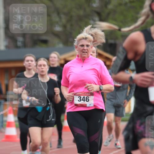 13.04.2025 - Hammer Lauf A. Gomolzig http://msf.ph/oto/7658223 13.04.2025 10:18:02 Ziel 182, 183, 346, 561, 562, 580, 666, 856, 895, 1053, 1054 meine-sportfotos.de