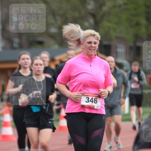 13.04.2025 - Hammer Lauf A. Gomolzig http://msf.ph/oto/7658225 13.04.2025 10:18:03 Ziel 182, 183, 346, 561, 562, 580, 666, 856, 895, 1053, 1054 meine-sportfotos.de