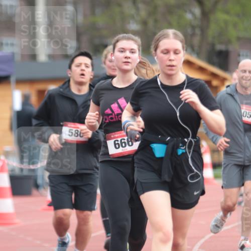 13.04.2025 - Hammer Lauf A. Gomolzig http://msf.ph/oto/7658235 13.04.2025 10:18:04 Ziel 346, 561, 562, 580, 666, 856, 895, 1053, 1054 meine-sportfotos.de