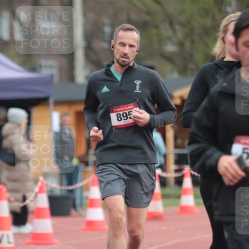 13.04.2025 - Hammer Lauf A. Gomolzig http://msf.ph/oto/7658256 13.04.2025 10:18:07 Ziel 580, 856, 895, 1053, 1054 meine-sportfotos.de