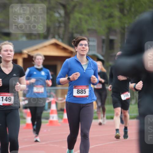 13.04.2025 - Hammer Lauf A. Gomolzig http://msf.ph/oto/7658291 13.04.2025 10:18:25 Ziel 345, 349, 717, 1752, 1753 meine-sportfotos.de