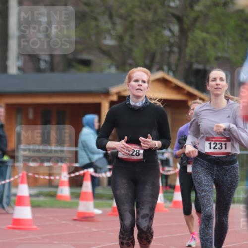 13.04.2025 - Hammer Lauf A. Gomolzig http://msf.ph/oto/7658316 13.04.2025 10:18:33 Ziel 184, 349, 717, 1228, 1231 meine-sportfotos.de