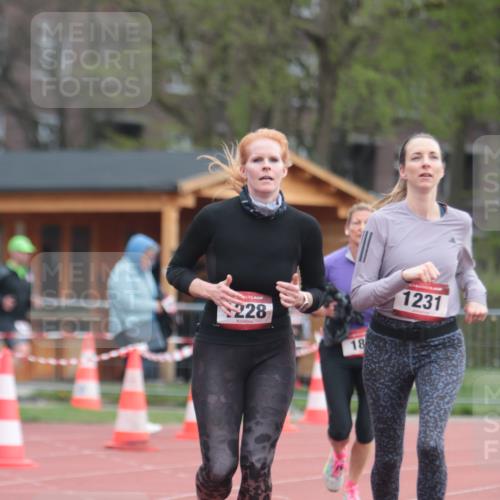 13.04.2025 - Hammer Lauf A. Gomolzig http://msf.ph/oto/7658318 13.04.2025 10:18:33 Ziel 184, 349, 717, 1228, 1231 meine-sportfotos.de