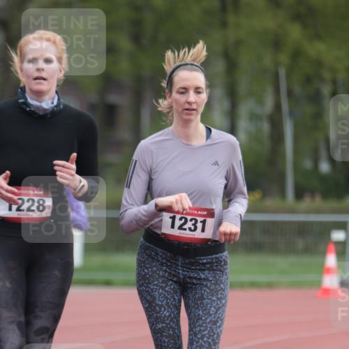 13.04.2025 - Hammer Lauf A. Gomolzig http://msf.ph/oto/7658325 13.04.2025 10:18:34 Ziel 184, 1228, 1231 meine-sportfotos.de