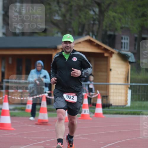 13.04.2025 - Hammer Lauf A. Gomolzig http://msf.ph/oto/7658336 13.04.2025 10:18:42 Ziel 922 meine-sportfotos.de