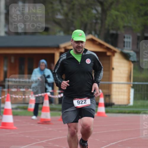 13.04.2025 - Hammer Lauf A. Gomolzig http://msf.ph/oto/7658340 13.04.2025 10:18:43 Ziel 922 meine-sportfotos.de