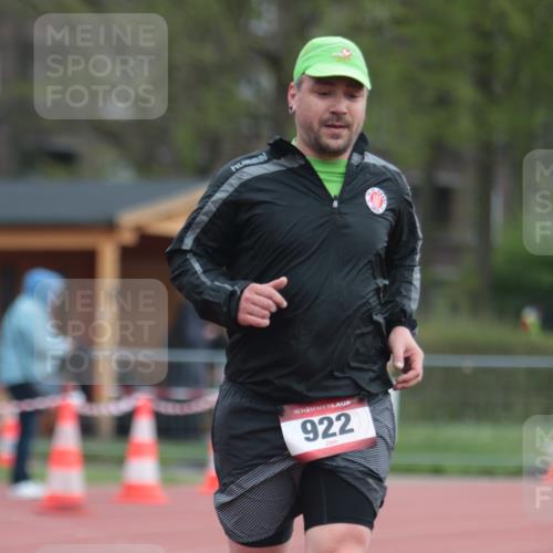 13.04.2025 - Hammer Lauf A. Gomolzig http://msf.ph/oto/7658347 13.04.2025 10:18:44 Ziel 922 meine-sportfotos.de