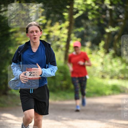 13.04.2025 - Hammer Lauf Dr. Thomas Lammeyer http://msf.ph/oto/7658395 13.04.2025 10:46:56 Laufen 15, 25 meine-sportfotos.de