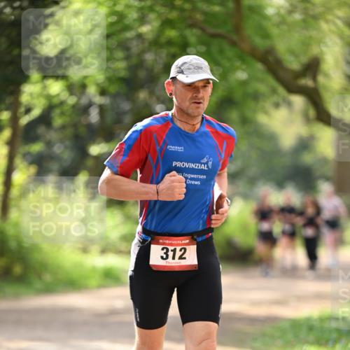 13.04.2025 - Hammer Lauf Dr. Thomas Lammeyer http://msf.ph/oto/7658605 13.04.2025 10:48:30 Laufen 15, 312 meine-sportfotos.de