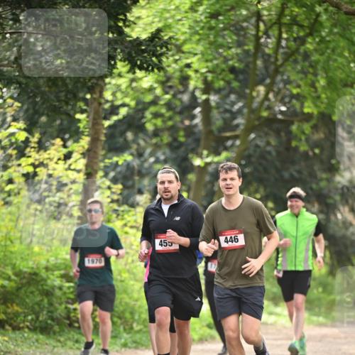 13.04.2025 - Hammer Lauf Dr. Thomas Lammeyer http://msf.ph/oto/7658706 13.04.2025 10:49:00 Laufen 1970, 455, 446 meine-sportfotos.de