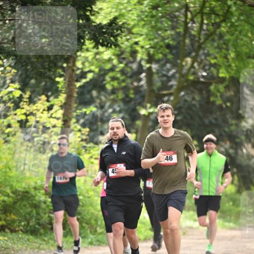 13.04.2025 - Hammer Lauf Dr. Thomas Lammeyer http://msf.ph/oto/7658707 13.04.2025 10:49:00 Laufen 1976, 45, 46 meine-sportfotos.de