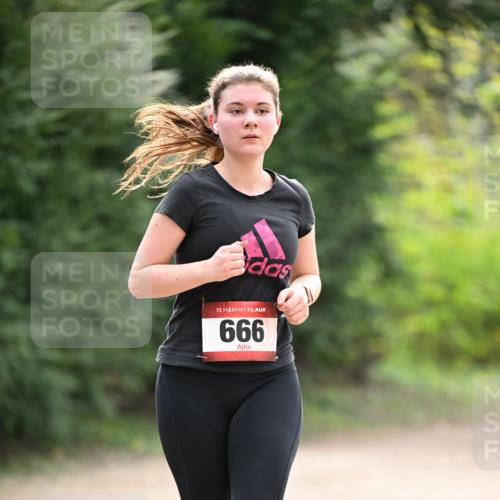 13.04.2025 - Hammer Lauf Dr. Thomas Lammeyer http://msf.ph/oto/7658845 13.04.2025 10:50:15 Laufen 15, 666 meine-sportfotos.de