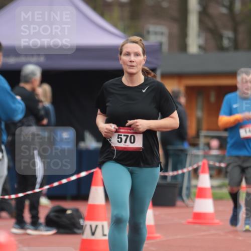 13.04.2025 - Hammer Lauf A. Gomolzig http://msf.ph/oto/7659006 13.04.2025 10:19:09 Ziel 140, 230, 570 meine-sportfotos.de