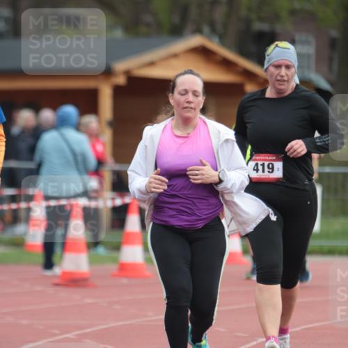 13.04.2025 - Hammer Lauf A. Gomolzig http://msf.ph/oto/7659012 13.04.2025 10:19:15 Ziel 140, 258, 264, 419 meine-sportfotos.de