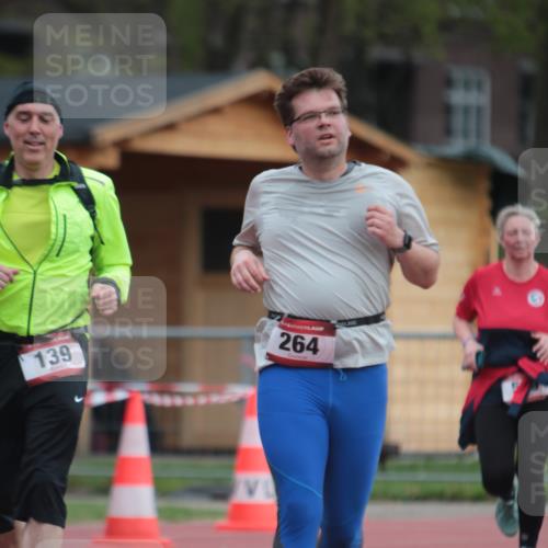 13.04.2025 - Hammer Lauf A. Gomolzig http://msf.ph/oto/7659022 13.04.2025 10:19:20 Ziel 139, 258, 264, 419, 569 meine-sportfotos.de