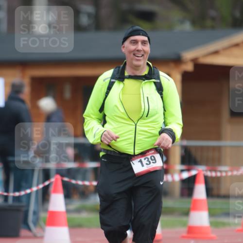 13.04.2025 - Hammer Lauf A. Gomolzig http://msf.ph/oto/7659024 13.04.2025 10:19:21 Ziel 139, 264, 569 meine-sportfotos.de