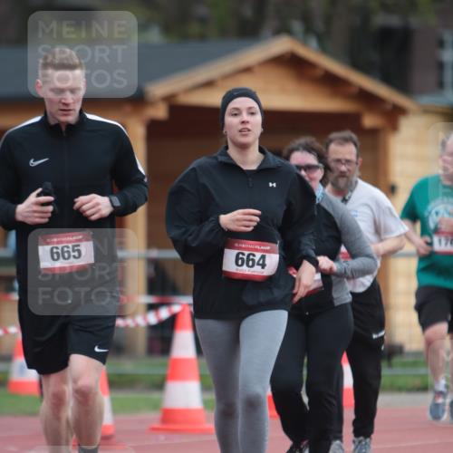 13.04.2025 - Hammer Lauf A. Gomolzig http://msf.ph/oto/7659035 13.04.2025 10:19:36 Ziel 268, 415, 664, 665 meine-sportfotos.de