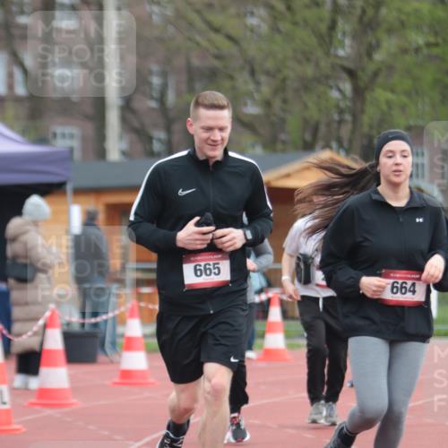 13.04.2025 - Hammer Lauf A. Gomolzig http://msf.ph/oto/7659042 13.04.2025 10:19:39 Ziel 268, 415, 664, 665 meine-sportfotos.de
