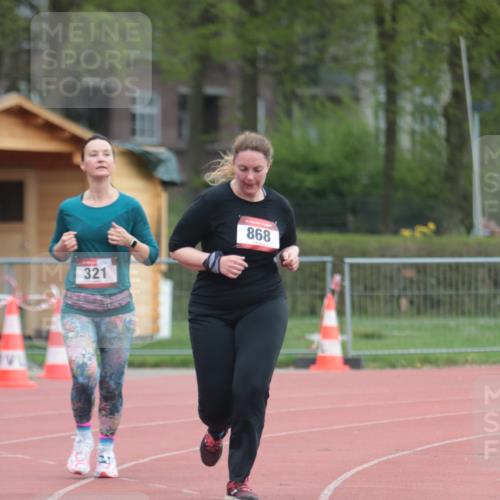 13.04.2025 - Hammer Lauf A. Gomolzig http://msf.ph/oto/7659071 13.04.2025 10:19:59 Ziel 321, 868, 1860 meine-sportfotos.de