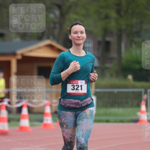 13.04.2025 - Hammer Lauf A. Gomolzig http://msf.ph/oto/7659080 13.04.2025 10:20:02 Ziel 321, 868 meine-sportfotos.de