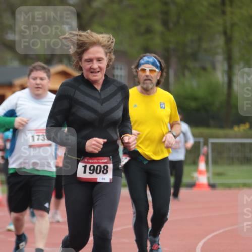 13.04.2025 - Hammer Lauf A. Gomolzig http://msf.ph/oto/7659120 13.04.2025 10:20:26 Ziel 281, 347, 351, 583, 1732, 1733, 1908 meine-sportfotos.de