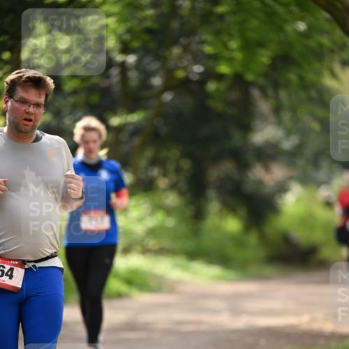 13.04.2025 - Hammer Lauf Dr. Thomas Lammeyer http://msf.ph/oto/7659141 13.04.2025 10:51:37 Laufen 64, 700 meine-sportfotos.de