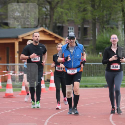 13.04.2025 - Hammer Lauf A. Gomolzig http://msf.ph/oto/7659160 13.04.2025 10:20:50 Ziel 130, 731, 733, 1803, 1887, 1889 meine-sportfotos.de