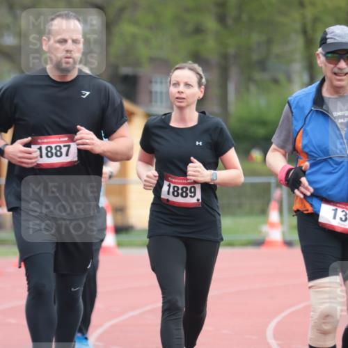 13.04.2025 - Hammer Lauf A. Gomolzig http://msf.ph/oto/7659167 13.04.2025 10:20:54 Ziel 130, 731, 733, 1803, 1887, 1889 meine-sportfotos.de
