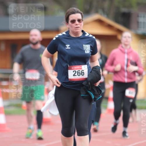 13.04.2025 - Hammer Lauf A. Gomolzig http://msf.ph/oto/7659208 13.04.2025 10:21:15 Ziel 265, 266, 697, 1226 meine-sportfotos.de